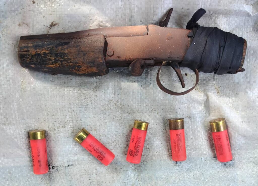 Police neutralise one, arrest five criminal suspects in Delta
