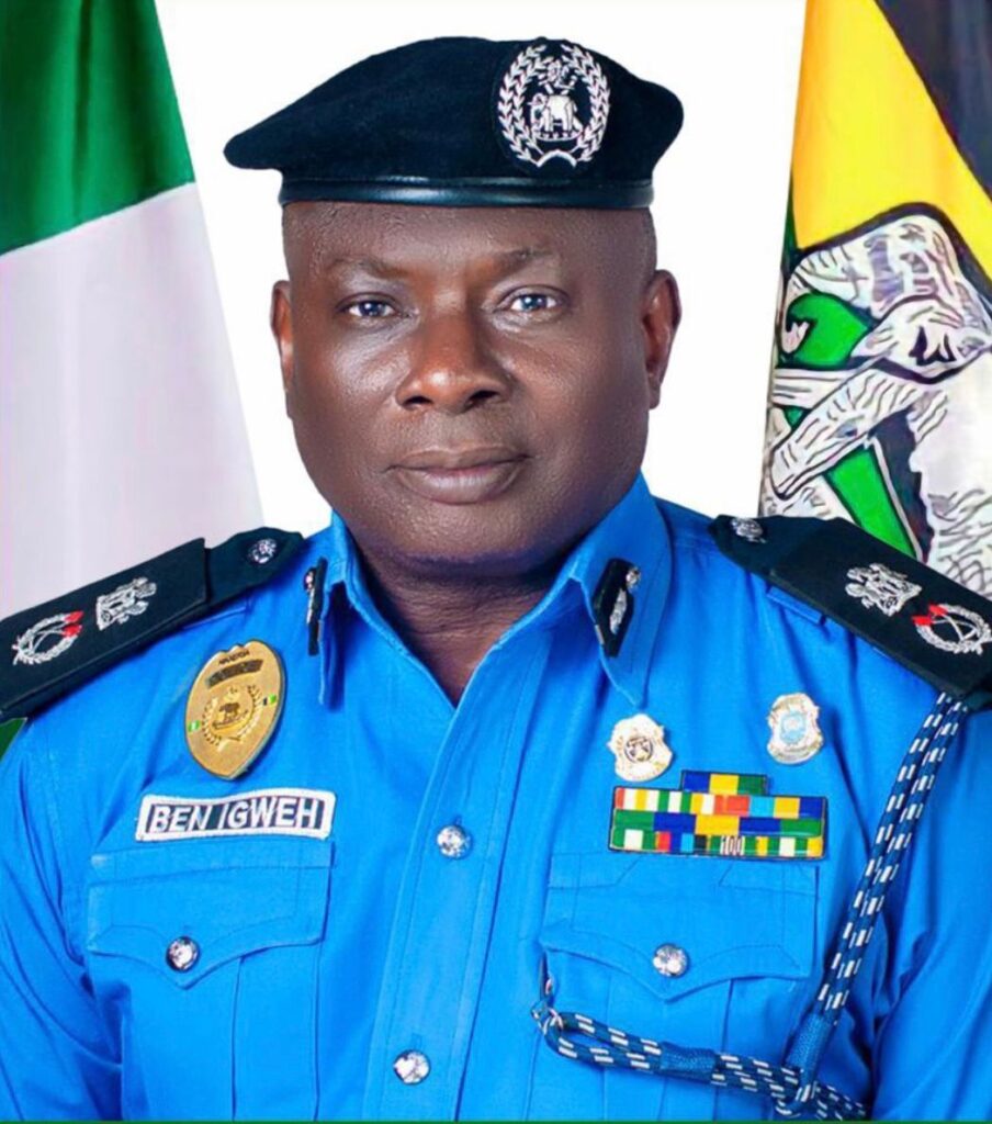 T
he Nigeria Police Command in Abuja, Nigeria's seat of power, has identified a crossdresser found dead Katampe-mabushi Express Way, in the capital territory.