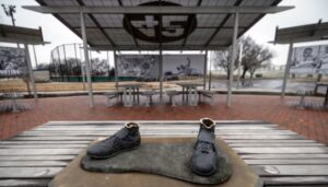 Man goes to prison for stealing Jackie Robinson statue