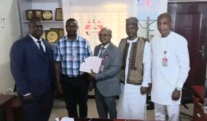 EFCC Hands Over N100m Recovered Funds To Federal Ministry In Uyo