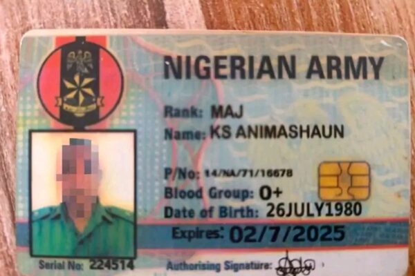 Army Hands Over Fake Major To Lagos Police